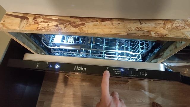 Настройка жёсткости воды на посудомойке Haier HDWE14-292RU смотреть онлайн