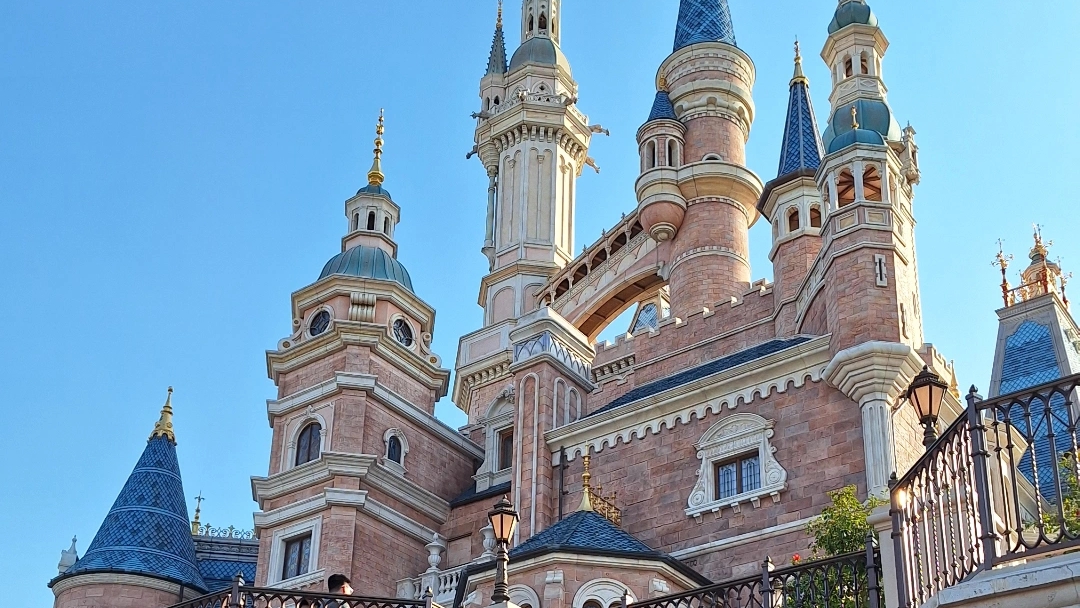 Диснейленд Шанхай. Вся правда смотреть онлайн