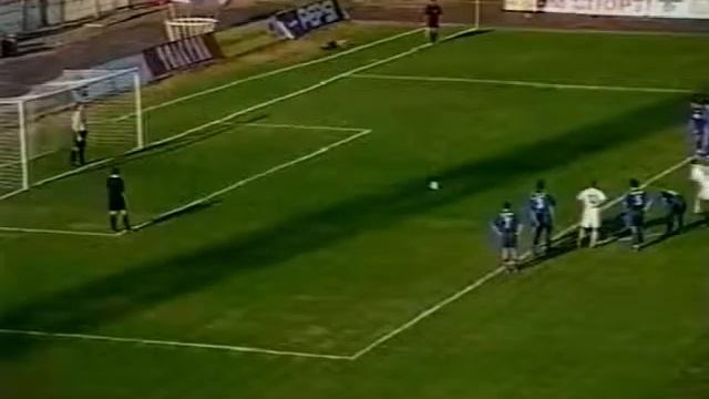 ЧР 2002. 16 тур. Крылья Советов - Ротор.avi смотреть онлайн