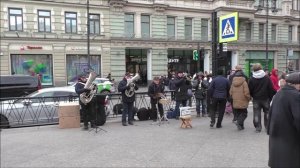 Музыканты на улице Восстания. Петербург. 06.04.25.