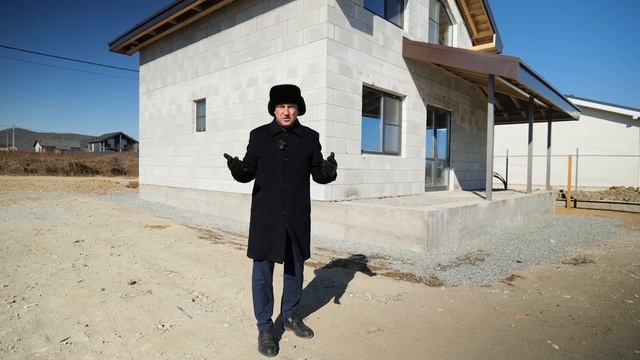 Дом с 3мя спальнями и террасой, жилой площадью 100м2 смотреть онлайн