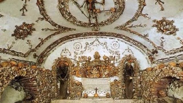Human Bone Churches 人骨教堂 смотреть онлайн
