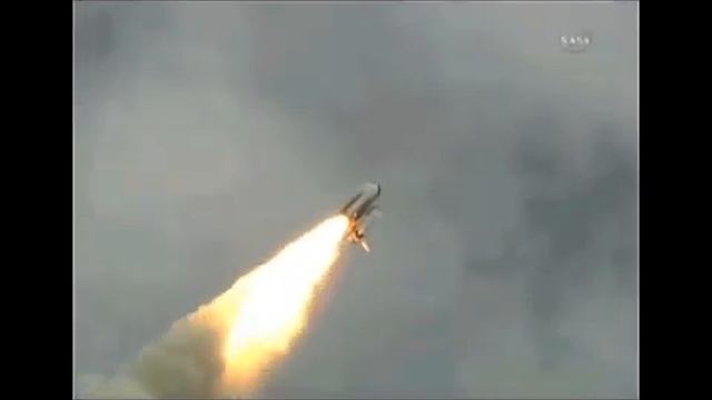 Space shuttle Atlantis final launch: NASA video of last take-off (U2 Vertigo) смотреть онлайн