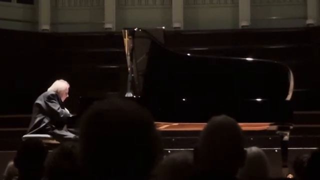 Григорий Соколов - Брамс 4 Баллады соч. 10 и 2 Рапсодии соч. 79 - 03.04.25 смотреть онлайн