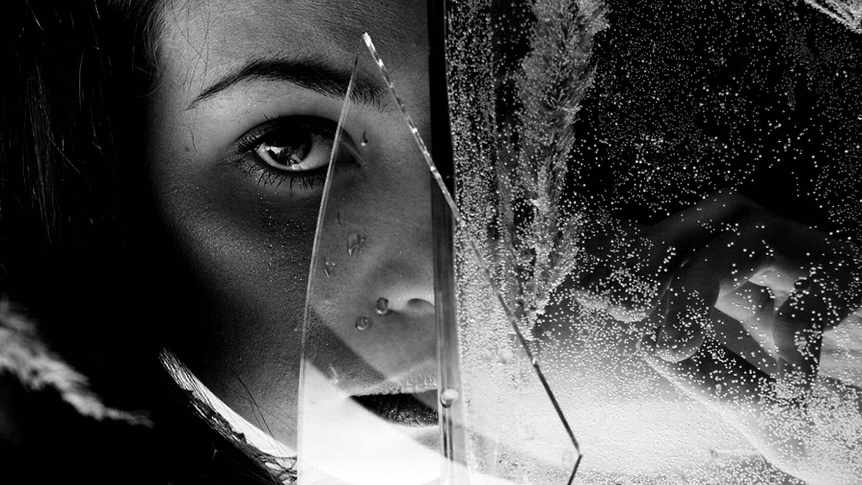 НЕБО РАСКОЛОЛОСЬ смотреть онлайн