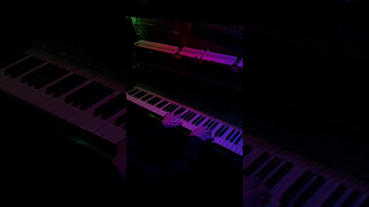 From «Home Alone» #piano #aesthetic #calm смотреть онлайн
