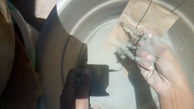 |ASMR CEMENT| Sandcement Balls Crumbling And Add Water Mix#asmrcommunity#satisfying#relaxing#dusty