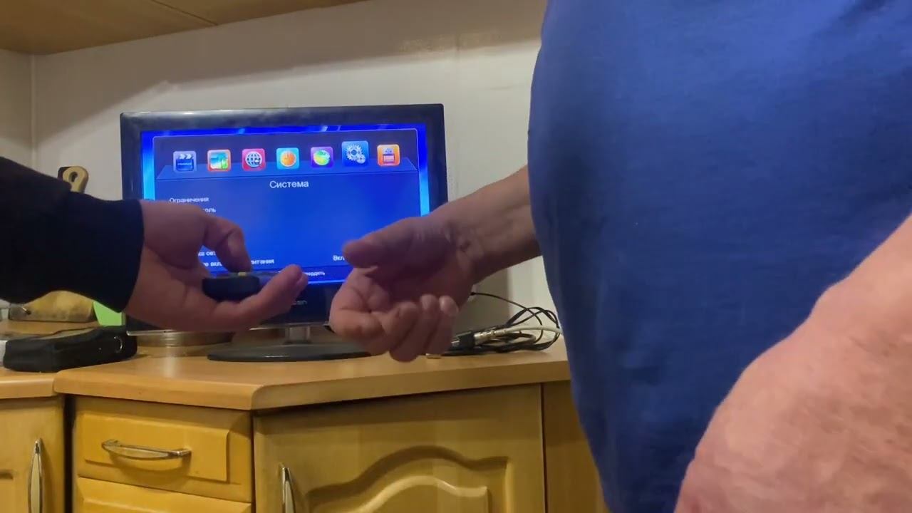 Настройка телевизора Rolsen и приставки Telefunken на 20 цифровых каналов с разветвлением сигнала! смотреть онлайн