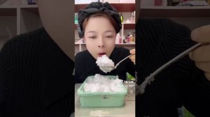 ЛЁД АСМР поедание льда со снегом!