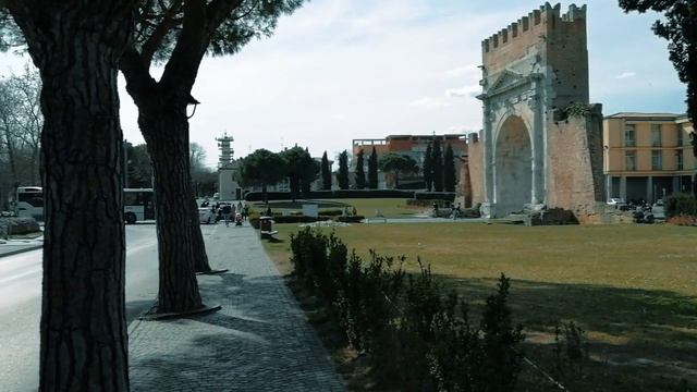 THE LONG SANDY BEACH OF RIMINI, ITALY!