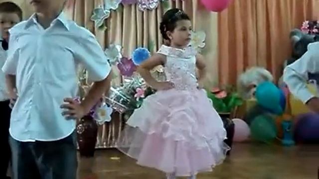 Выпускной детсада. 2010 год(19) смотреть онлайн