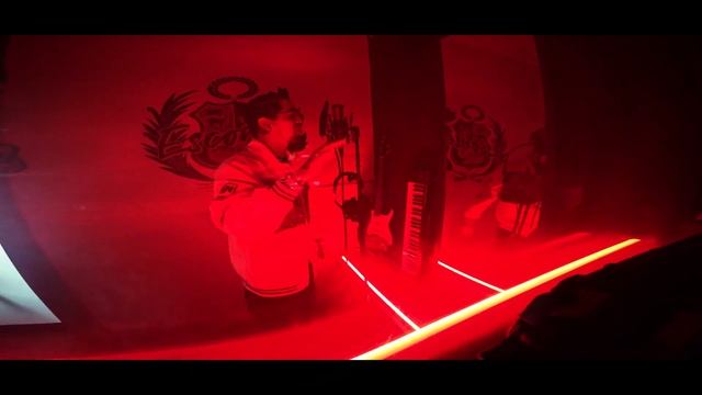 "LA CONEXIÓN" (VOL. 1) - YIEM MENA FEAT. OTROFLOW ESCOMEL PROD. E RECORDS смотреть онлайн