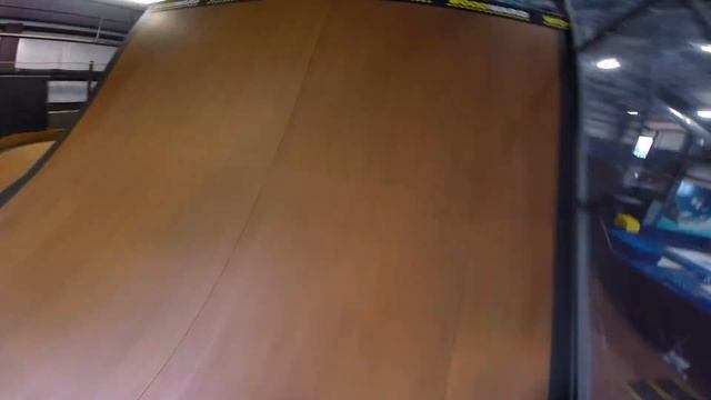 RED BULL MINI RAMP ON SCOOTER! смотреть онлайн