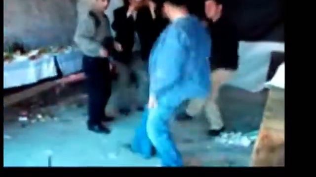 Ashots and Tecktonik смотреть онлайн