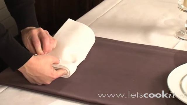 Spermalie: plooien van een serviette (deel 2) смотреть онлайн