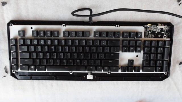 How To Disassemble A Razer BlackWidow Chroma V2