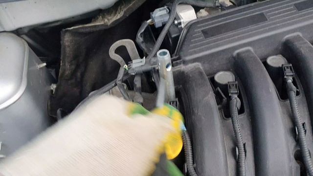 Замена свеч на Nissan Almera G15.mp4