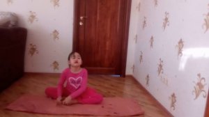 Как научиться садиться на шпагат