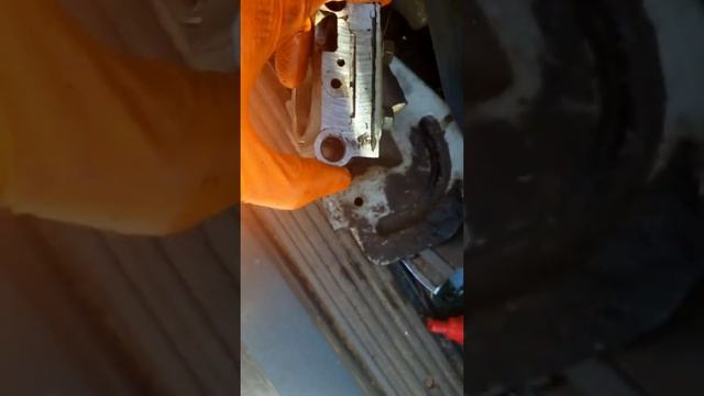 Isuzu trooper intake shafts and hydraulic lifters part 9: reinstall смотреть онлайн