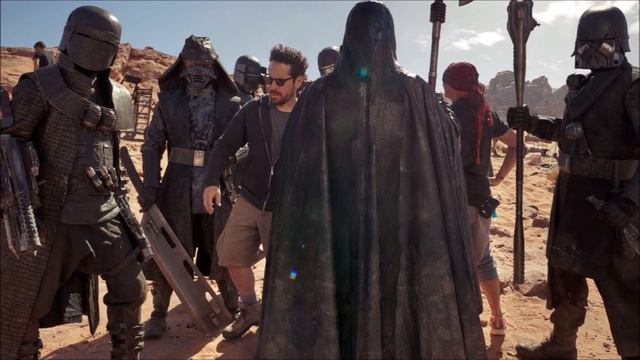 The Origins of Kylo Ren's Helmet Have FINALLY Been Revealed! - Star Wars: The Rise of Skywalker смотреть онлайн
