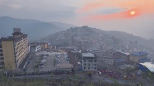 🇨🇳 Юньнань, Китай - город на вершине горы высотой 1700 метров!