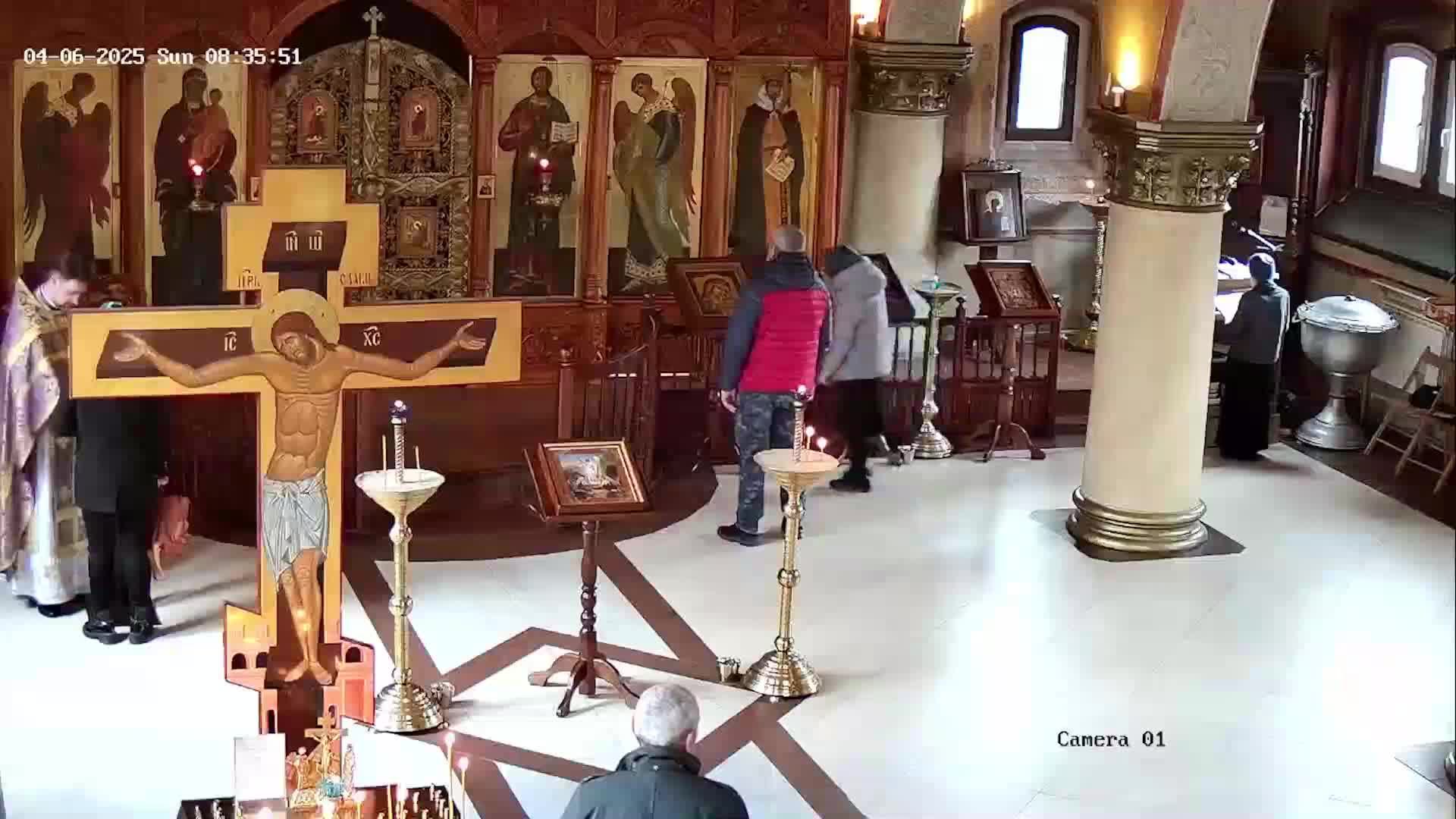 Божественная литургия. 6.04.2025 в 9-00. смотреть онлайн