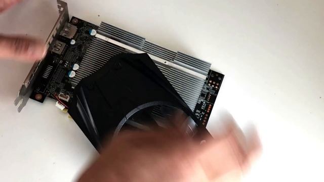 【自作PC】【白いパソコン】「白」初号機に「白いマザーボード」を、、、、。MSI H270M MORTAR ARCTIC&LC-POWER CPUクーラーLC-CC-95A смотреть онлайн