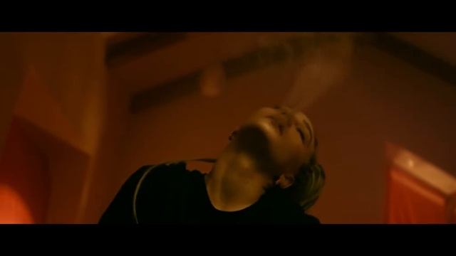 целовала пьяная девчонка смотреть онлайн