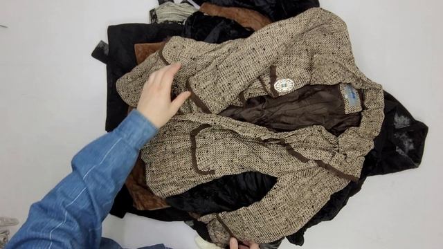 29226 Женские зимние пиджаки кардиганы США В 3 пак (LADIES WINTER JACKET) 39.55 кг, 3.50€/кг, 56 шт смотреть онлайн