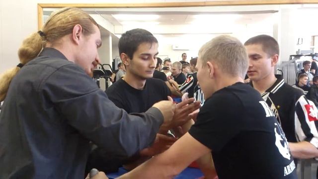 Армрестлинг. УдГУ межфак смотреть онлайн