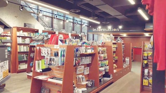 Dan in Canada: Campus Tour - University of Guelph, Ontario смотреть онлайн