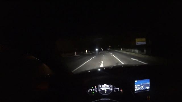 Mercedes-Benz C350 Intelligent Light System (S204) смотреть онлайн