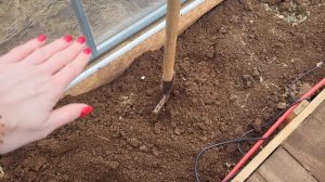 КАК ПРОГРЕТЬ ГРУНТ В ТЕПЛИЦЕ БЕЗ ОБОГРЕВАТЕЛЕЙ