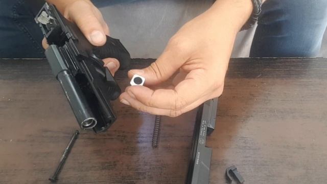 Assemblage, Désassemblage et Nettoyage du Walther P99 PAK (Umarex - édition SV) смотреть онлайн