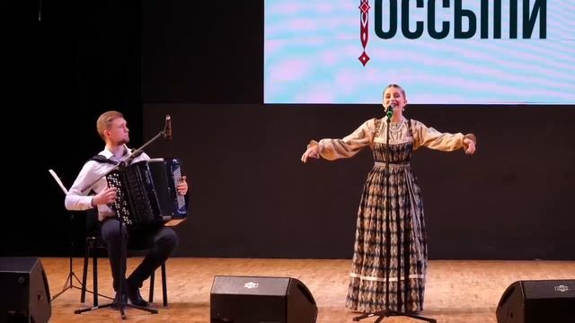 "Раскачалася рябина над водой" (Паратикова Кирилина) смотреть онлайн