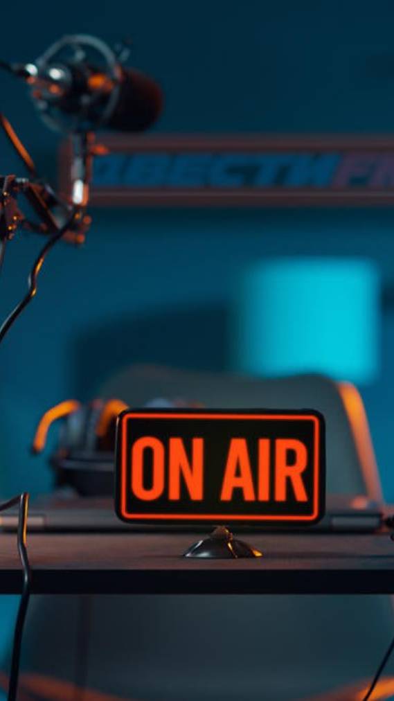 Украинцы в печали | Двести ФМ смотреть онлайн