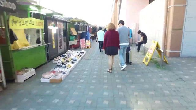 How to get to MyeongDong and Garosu-gil Road from Walkerhill Hotel смотреть онлайн