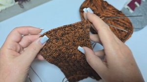 Простые носки удобной резинкой. Придумала новый жаккард. Обзор новогодних носков (1)