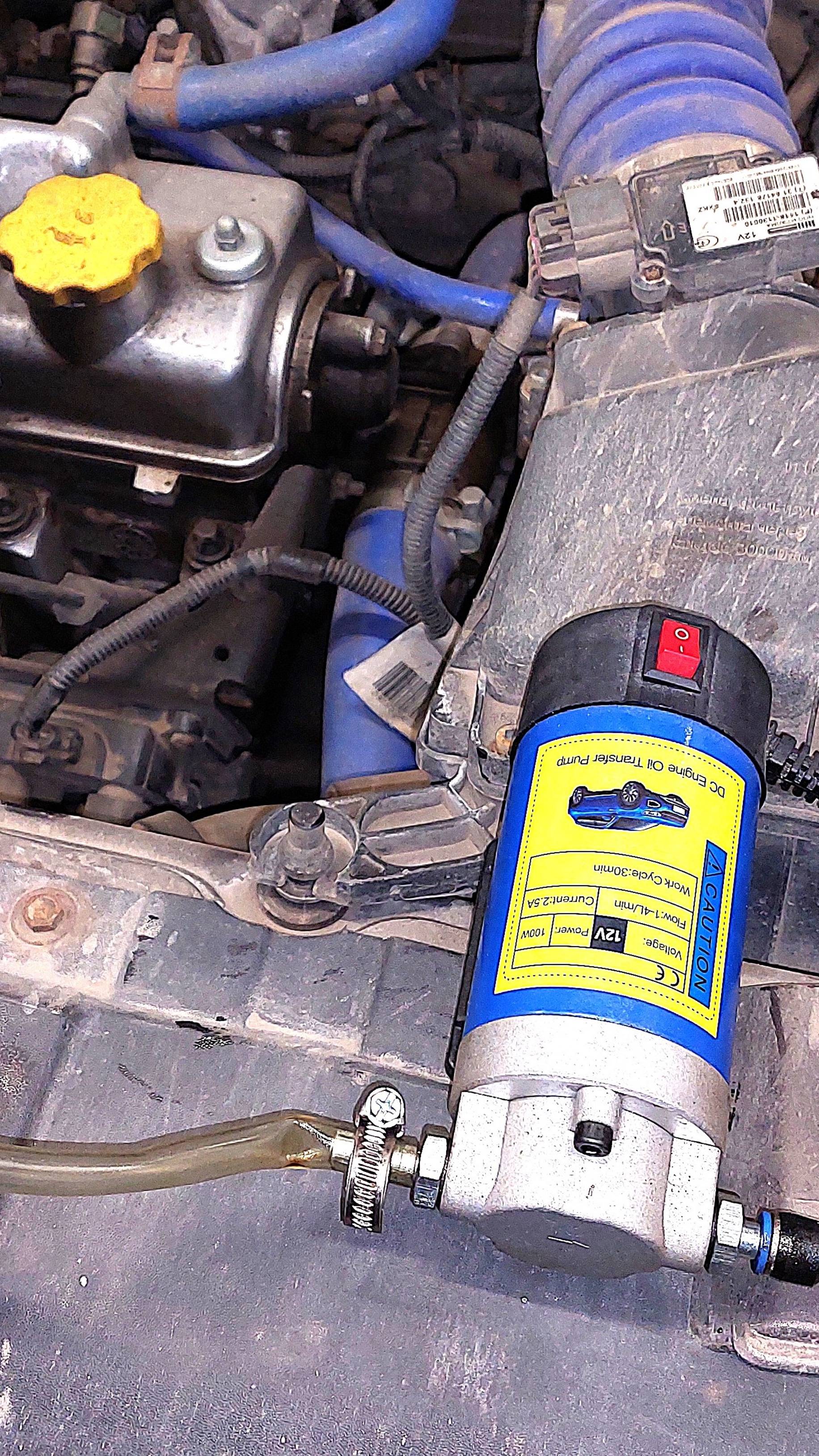 Откачка моторного масла через щуп на Гранте