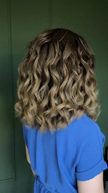 Локоны на густые волосы смотреть онлайн