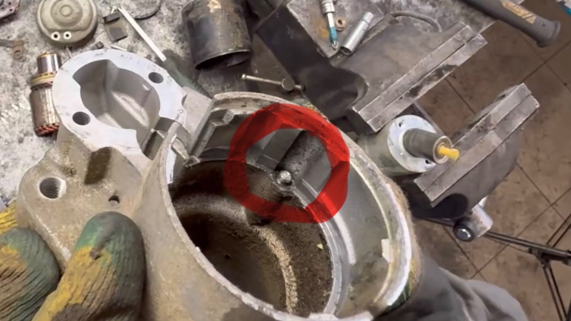 Ремонт стартера Ниссан, Митсубиши, Инфинити, обломались болты, плохо крутит, щелкает смотреть онлайн