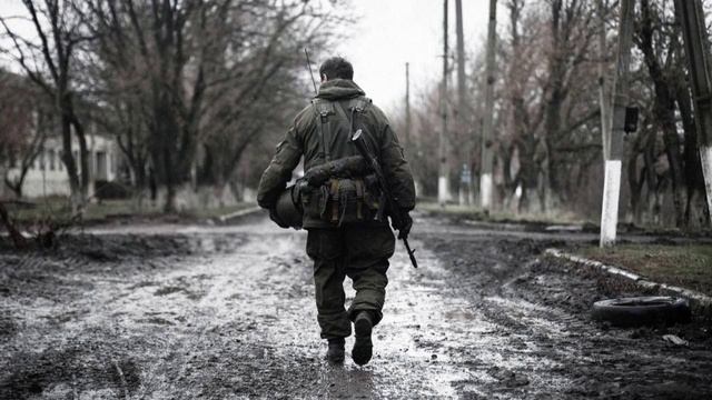 В руках автомат, потому что солдат смотреть онлайн