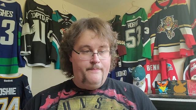 Ultimate Hockey Card Opening! смотреть онлайн