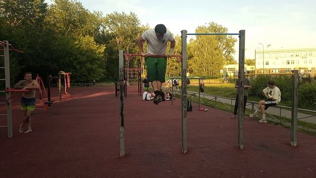 82 повторения на турнике! СЕТ - STREET WORKOUT смотреть онлайн