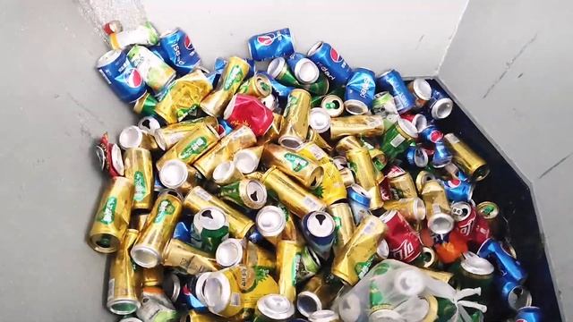 Waste Cans Compress Baler смотреть онлайн