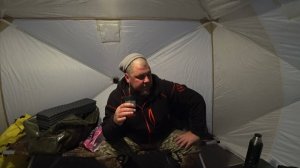 В ПАЛАТКЕ С ПЕЧКОЙ НА ТРИ ДНЯ! ЧЁРНЫЕ ЩУКИ, ТАЁЖНОГО ОЗЕРА \ РЫБАЛКА НА ЖЕРЛИЦЫ!