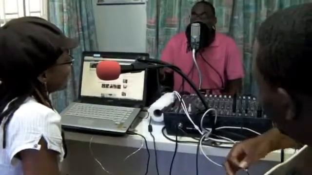 Larix Live Interview, Pulseradio 365 смотреть онлайн
