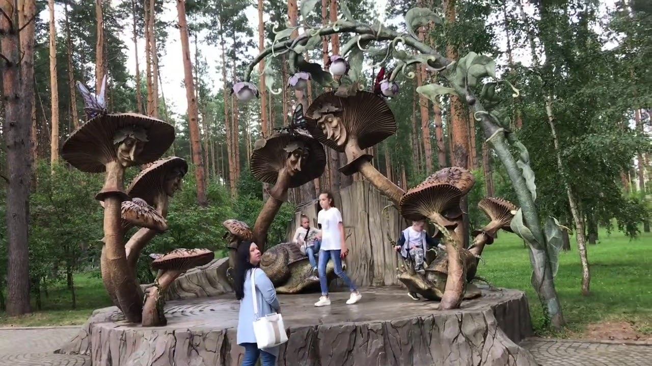 Розы. Сегодня отдыхаем от работ в саду. Приглашаю присоединиться. смотреть онлайн