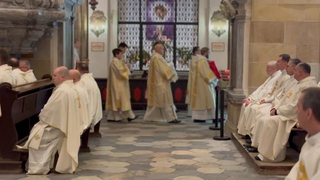 Msza Krzyżma Świętego w katedrze wrocławskiej смотреть онлайн