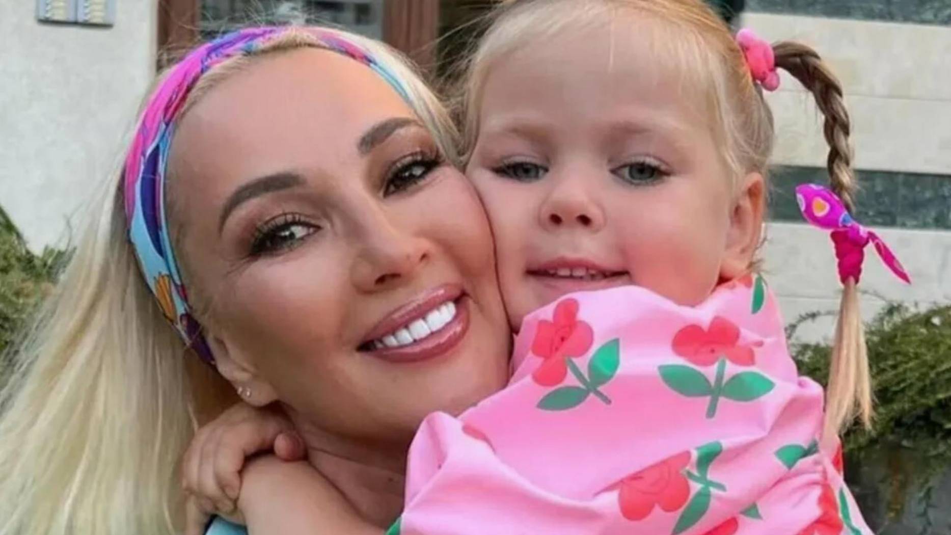 Провинциалка покорившая Москву: Кто такая на самом деле Лера Кудрявцев? смотреть онлайн